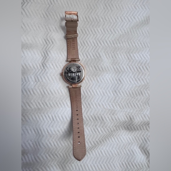 $275 Versus Versace Womens  Rose Gold /Beige 36mm Genuine Strap Fashion Watch - Picture 8 of 11
